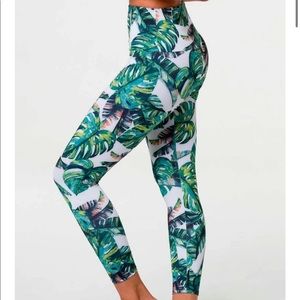 Onzie tropics leggings. Never worn